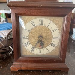 Electric Seth Thomas Table Clock  