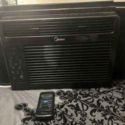 5000 BTU Air conditioner W/ Remote