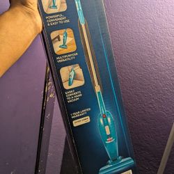 Brissell Feather Weight Vacuum 