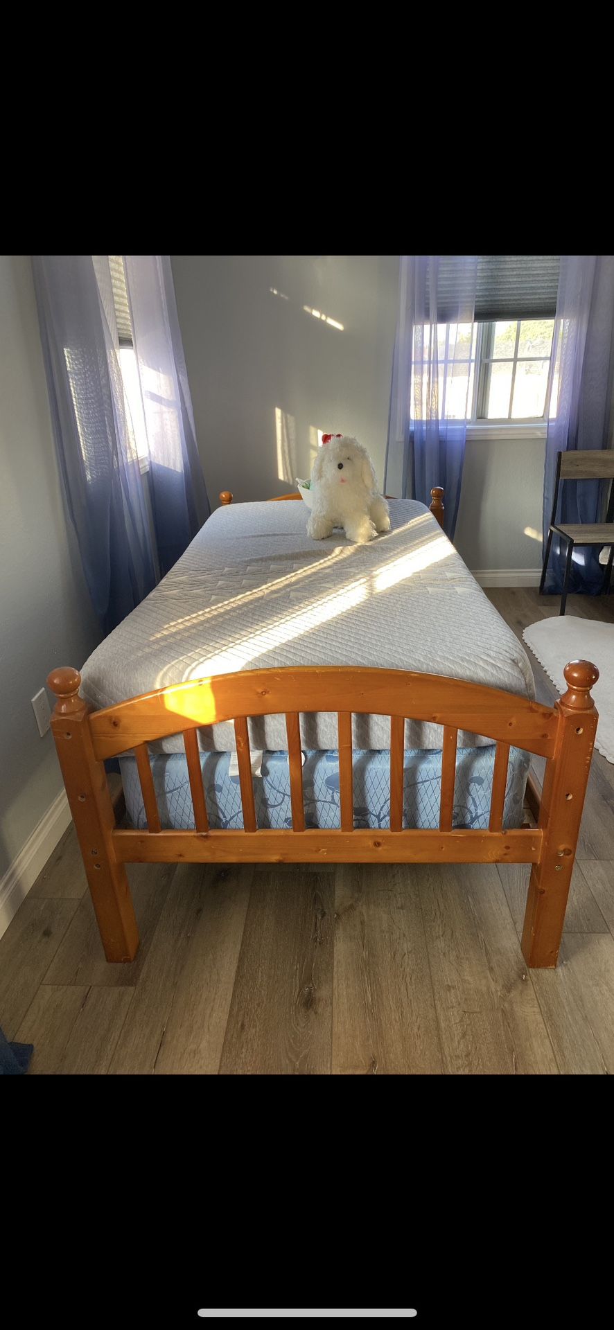 TWIN BED WITH MATTRESS 