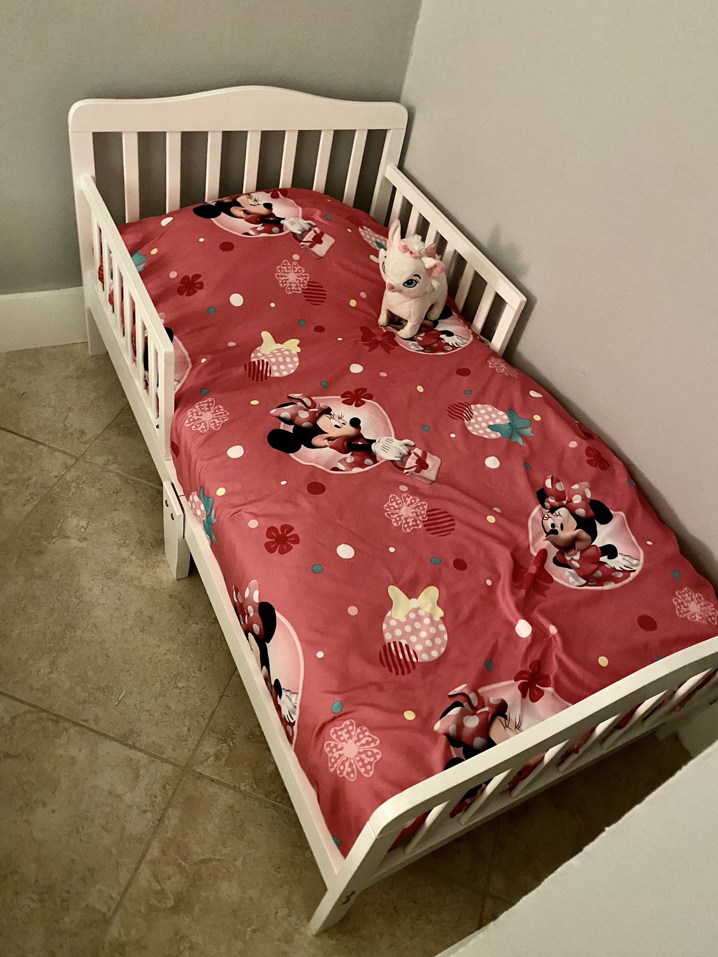 Toddler Bed White With Mattress 