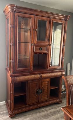 Cindy Crawford Hutch & Buffet 