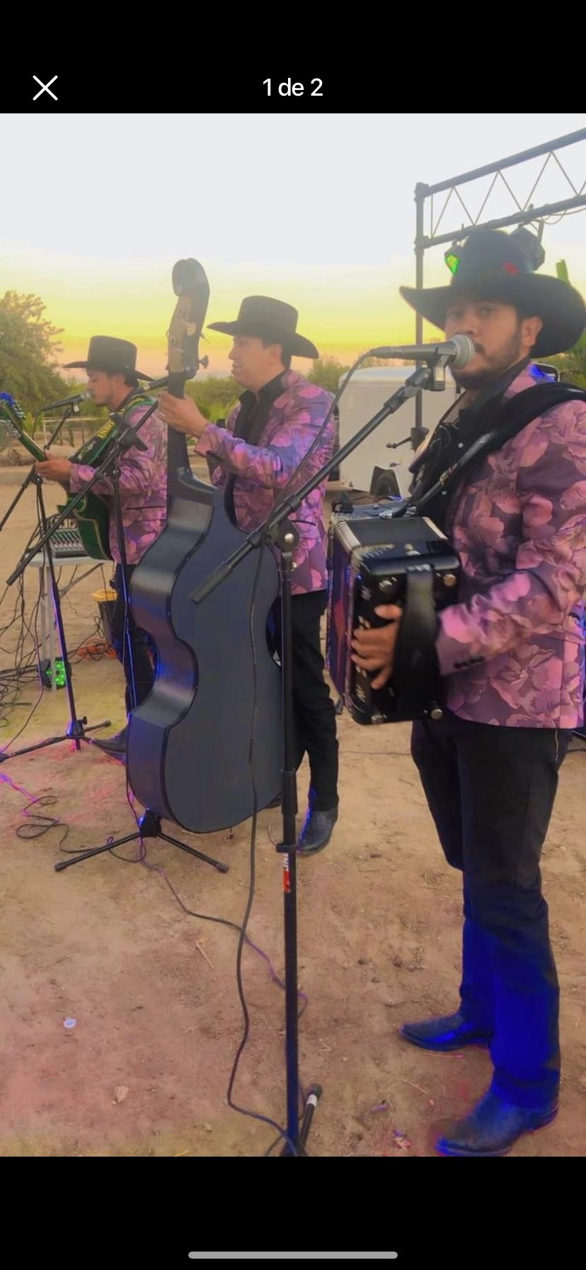 Grupo Norteño Con Tololoche