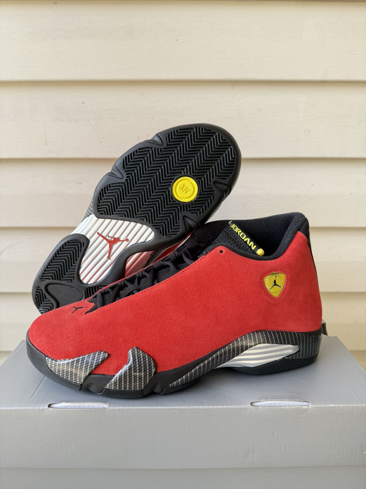 Size’s 10 & 10.5 - Nike Air Jordan 14 Retro '2025 Ferrari' Shoes IF5015-600