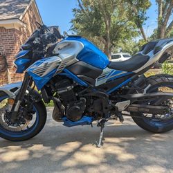Z900 Kawasaki ABS (Blue/Silver)