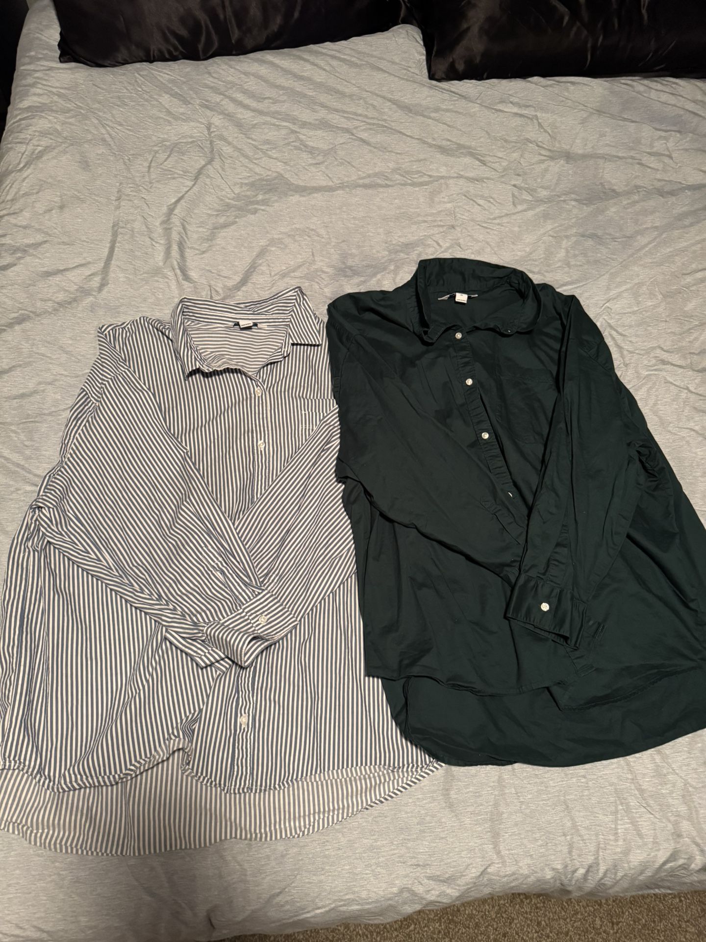Old Navy Women’s Button Up Shirt Bundle Size XL