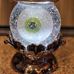 Halloween- Bath and Body Works - spinning EYE water globe