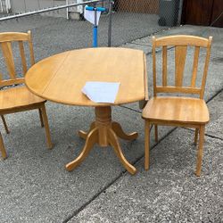 DOUBLE DROP LEAF Dining TABLE W/2 CHAIRS