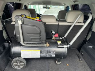 Husky Air Compressor 8 gallon