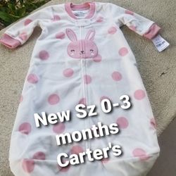 New Carter's size 0- 3 Months Bunny Fleece Sleep Sack Gown  3M Baby Girls