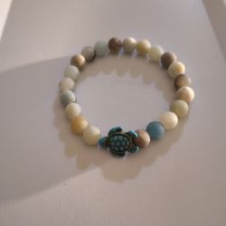 NWOT Natural Stone Sea Turtle Stretch Bracelet 