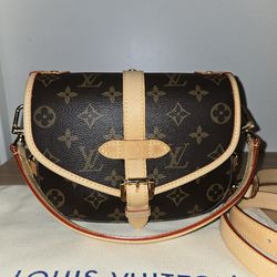 Louis Vuitton Monogram Saumur BB Bag