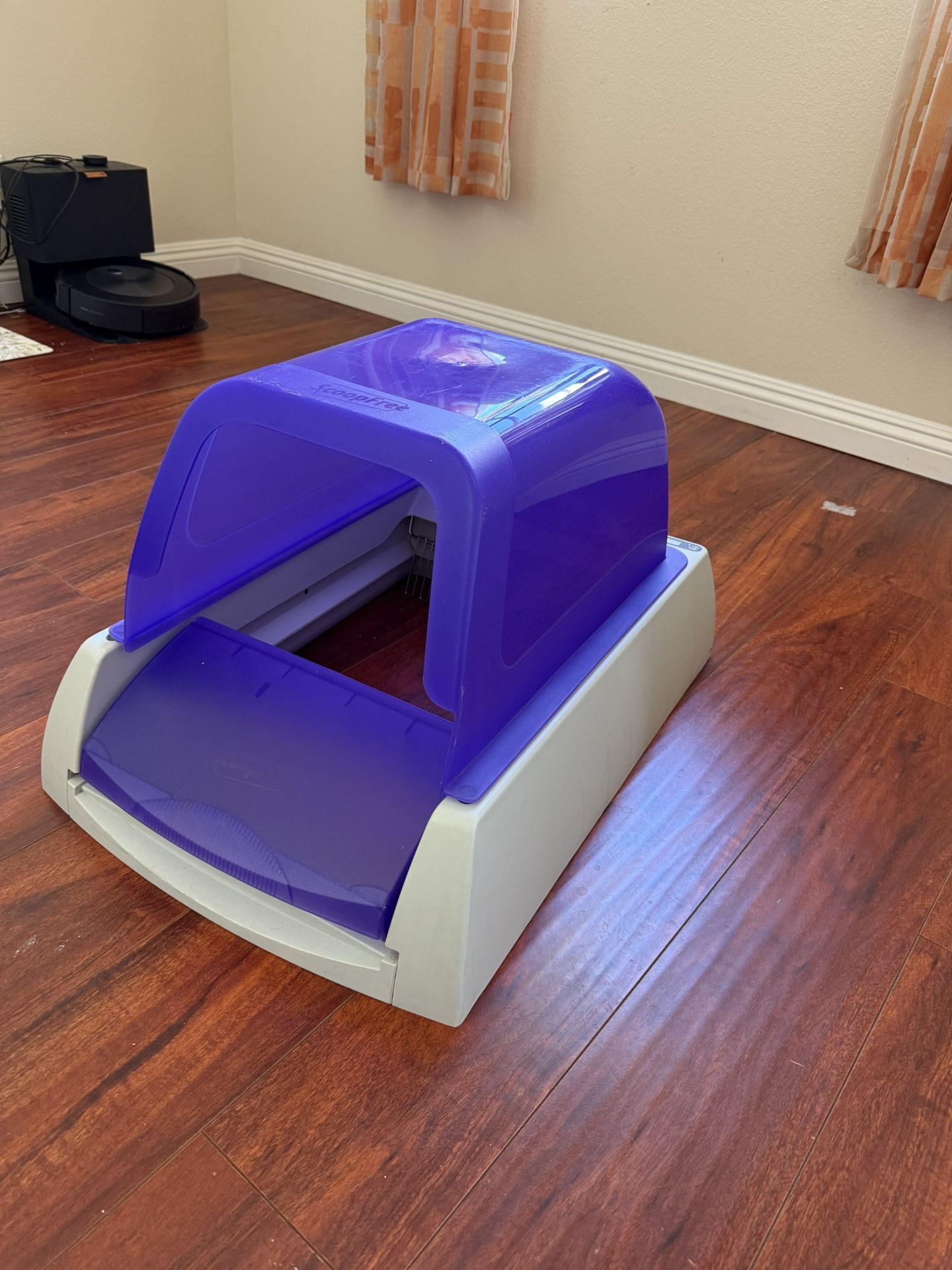 Self Cleaning Litter Box + Crystal Litter