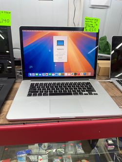 MacBook Pro retina 15” core i7 16 gb ram