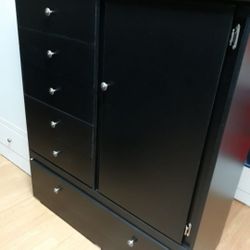 Wardrobe with Drawer 