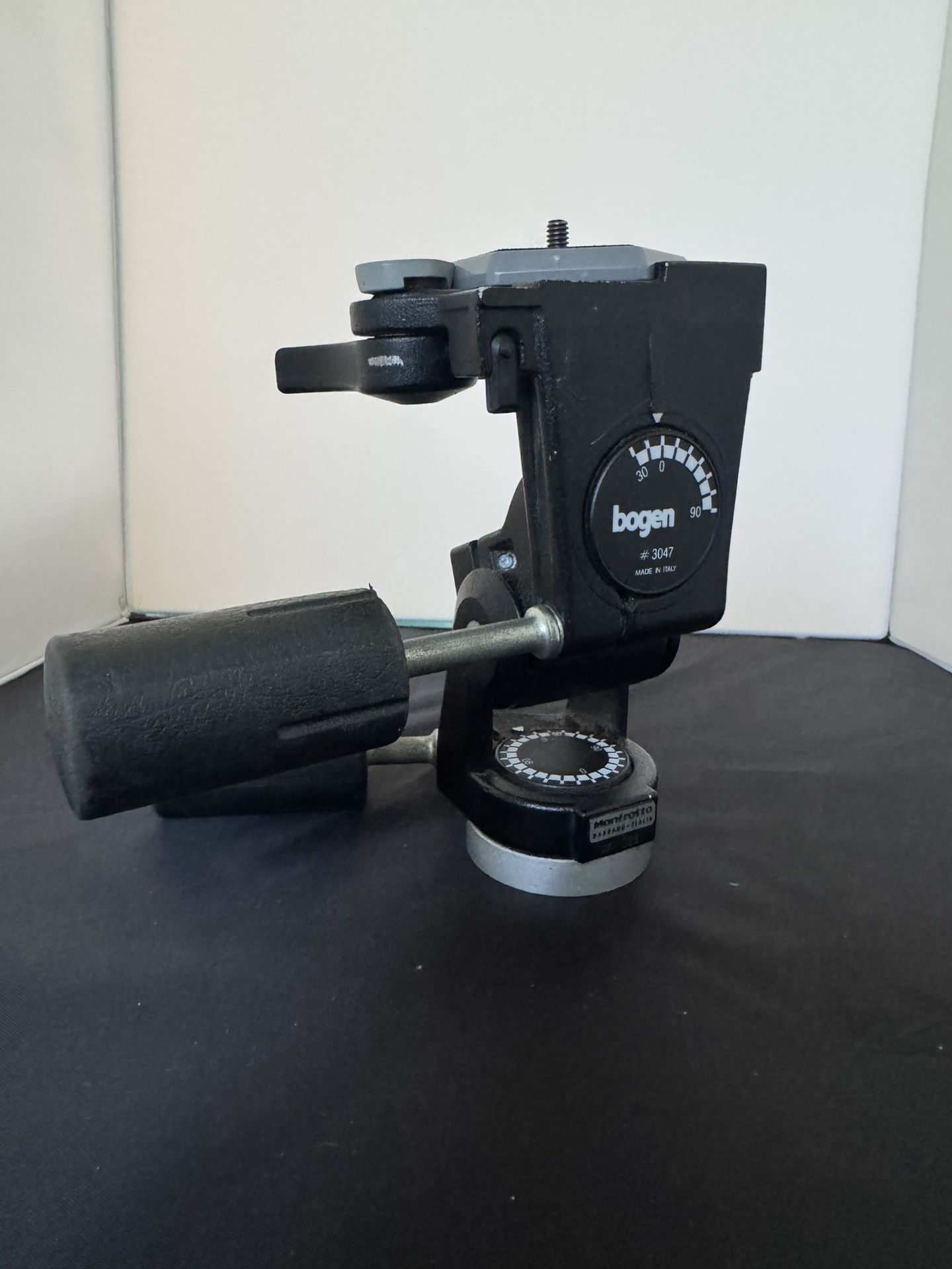 Bogen /Manfrotto 3047 Tripod Head