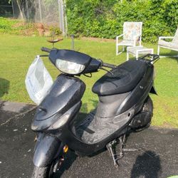 50cc Moped Runs Good 