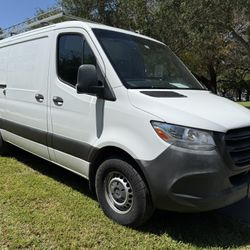 2020 Mercedes Benz Sprinter 2500