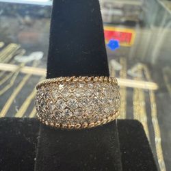  14KT Cluster Ring W/ Natural Diamonds 34123-1
