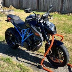 2015 KTM Superduke 1290r