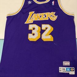 Lakers Adidas #32 Jersey