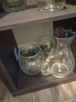 Clear Glass Stemless Wine Glasses and Carafe Set