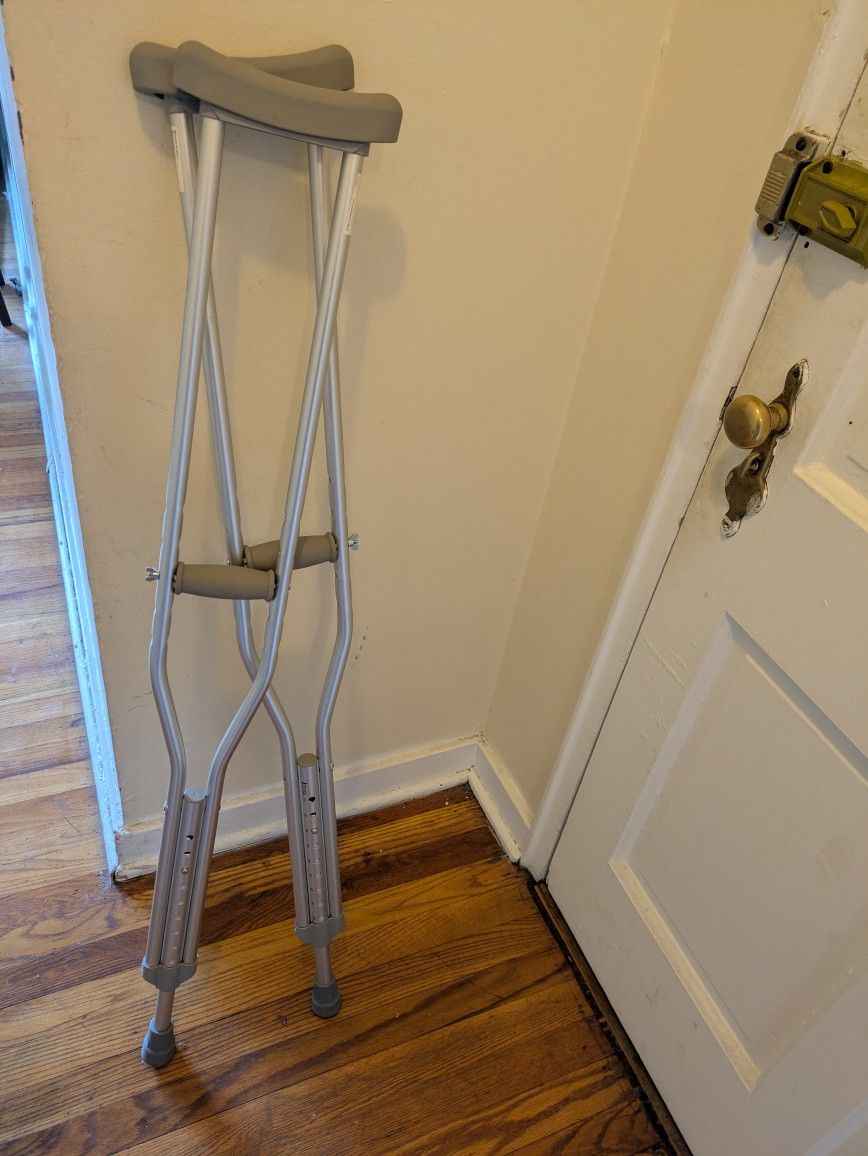Adjustable Crutches – Like New – $20