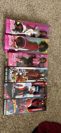 Dolls and Action Figured