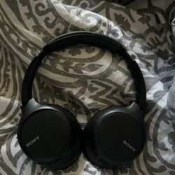 Wireless Sony Headphones 