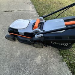 Electric mower