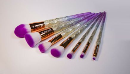 7pcs dimound shape makeup brush set