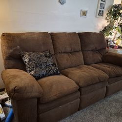Nice Reclining Couch Great Condition 