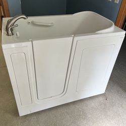 Walk-in Tub 