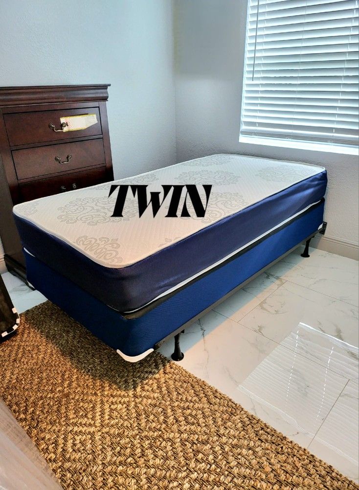 NEW Twin-Size MATTRESS and BOX SPRING. Bed frame not included👍