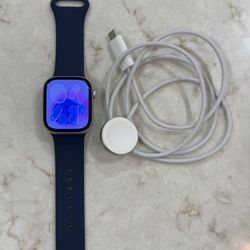 Apple Watch Series 10 42mm GPS+LTE Silver Aluminum Like New