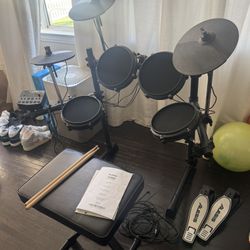 Alesis Turbo Mesh Kit – Electric Drum Set