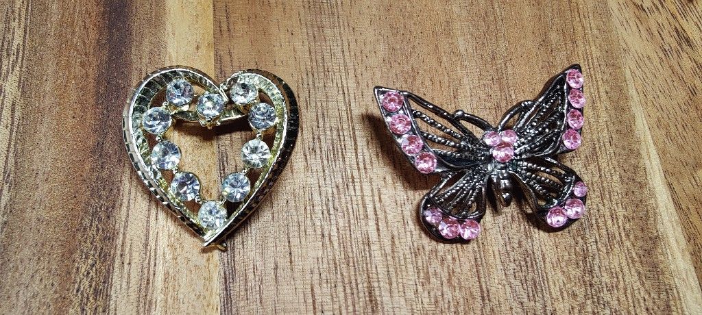 Beautiful Brooches $4 Each
