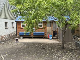 Chicken Coop Amish Made Solid Wood - 1800obo