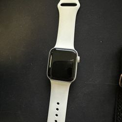 Appel Watch SE2 , Silver 40mm