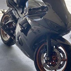 08 Yamaha R6