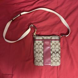 pre-owned Coach Signature Crossbody Bag
