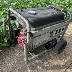5000 Watt Honda Generator (working)