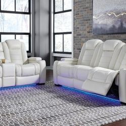 Party Time Power Reclining White Set

