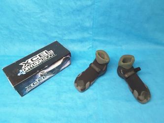 WOMANS NEW XCEL DRYLOCK BOOT - SIZE 8