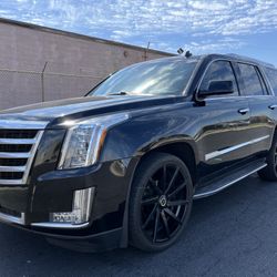 2015 Cadillac Escalade Luxury Luxury 4dr SUV