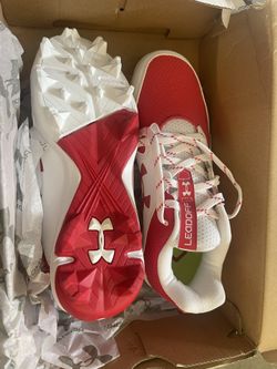 Baseball Cleats, Under Armour kids Size 3.5
