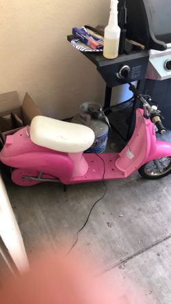 Razor pocket mod Electric Scooter as is With Charger make me a reasonable Offer