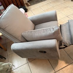 Nursery Gliding Recliner