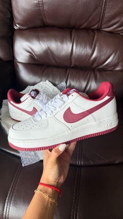 Nike Air Force 1 07 'Wild Cherry'
