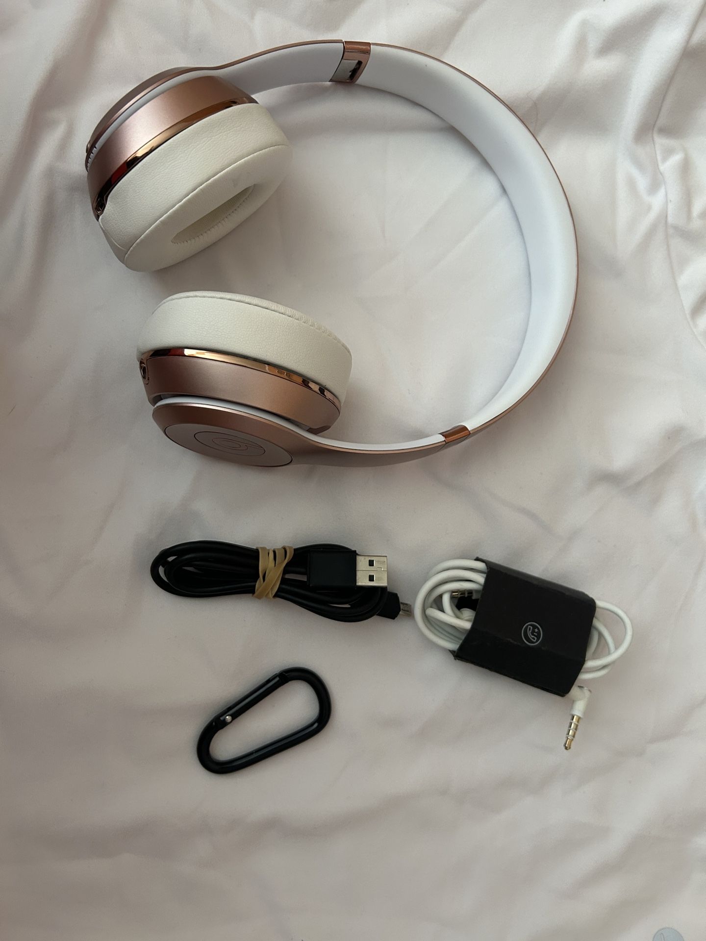 Beats Solo 3 Rose Gold